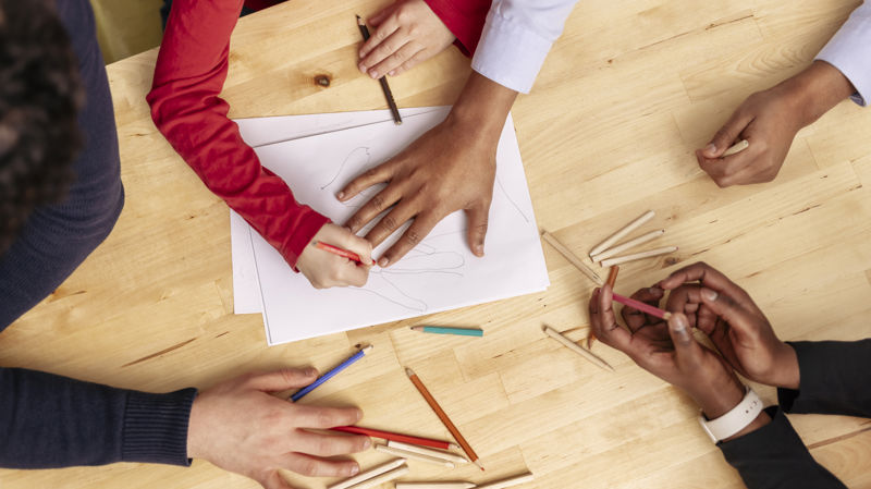 Oppilaitosyhteistyö ja vapaaehtoistyö osana opintoja