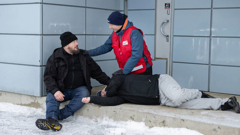 Voisitko sinä kouluttaa ensiapua päihteitä käyttäville ihmisille?