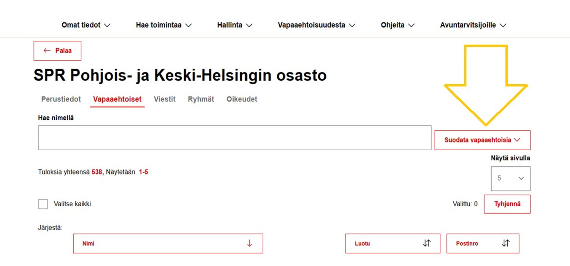 Kuvakaappaus Oma-järjestelmästä. Nuoli osoittaa kohtaa, josta pääsee suodattamaan osaston vapaaehtoisia.